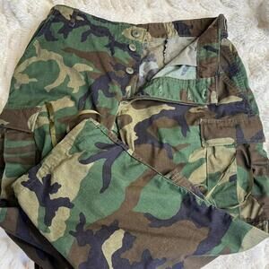 Vintage military cargo army pants.